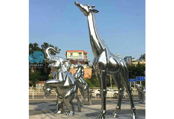 河南不銹鋼雕塑的底座有什么作用(圖1) http://www.dgwx998.cn/